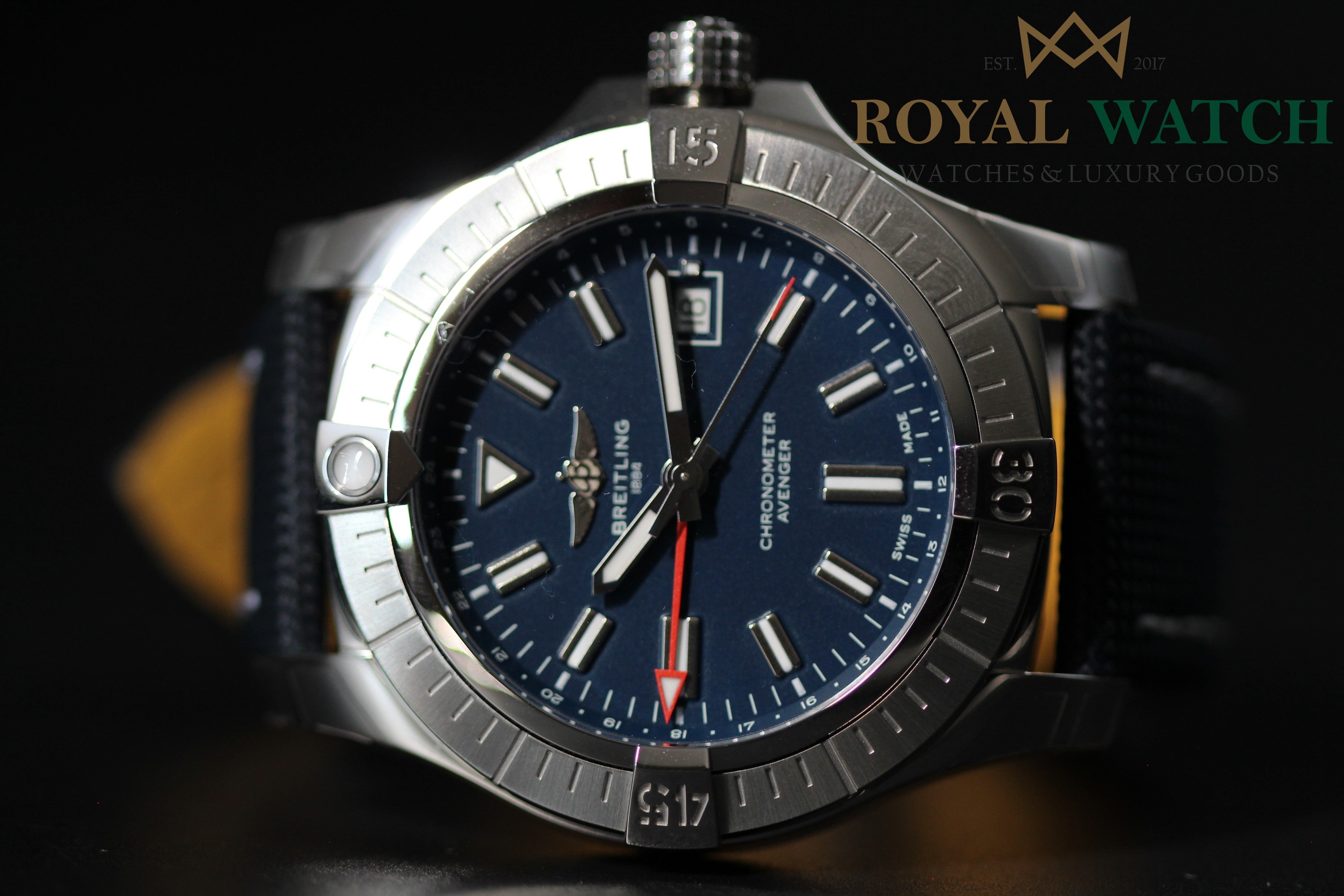 Breitling Avenger Automatic GMT 45 - A32395/101C1X1 (New)