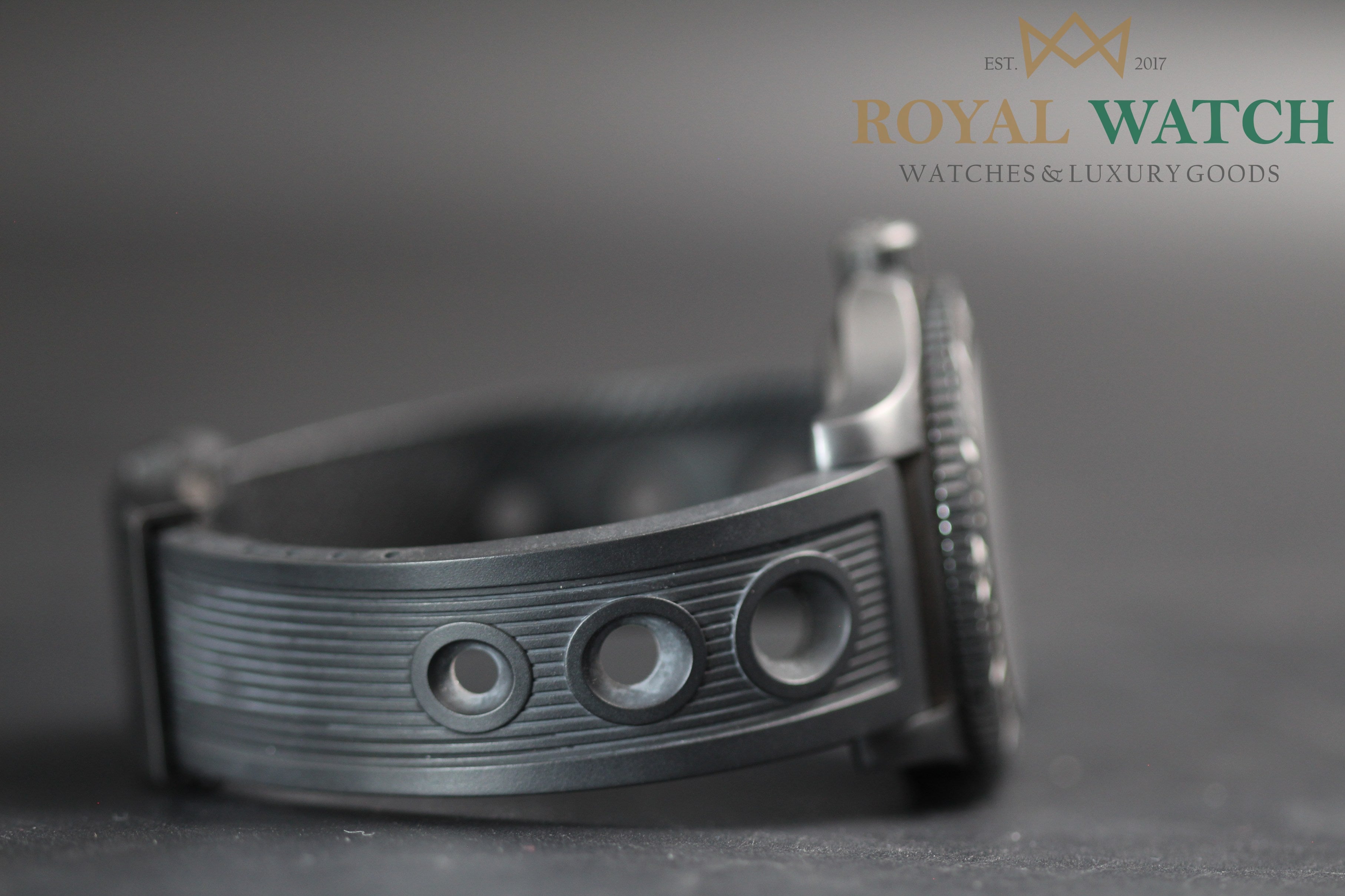 Breitling Superocean Automatic 44 - M17393 (New)