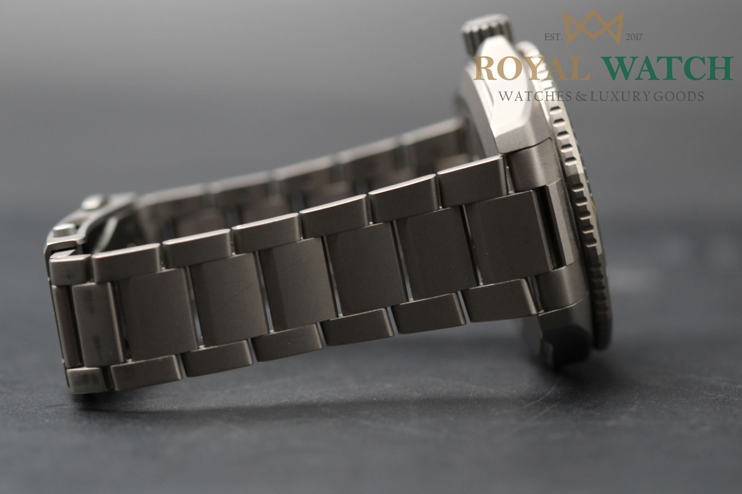 Tag Heuer Aquaracer Professional 300 - WBP208B.BF0631 (Pre-Owned)