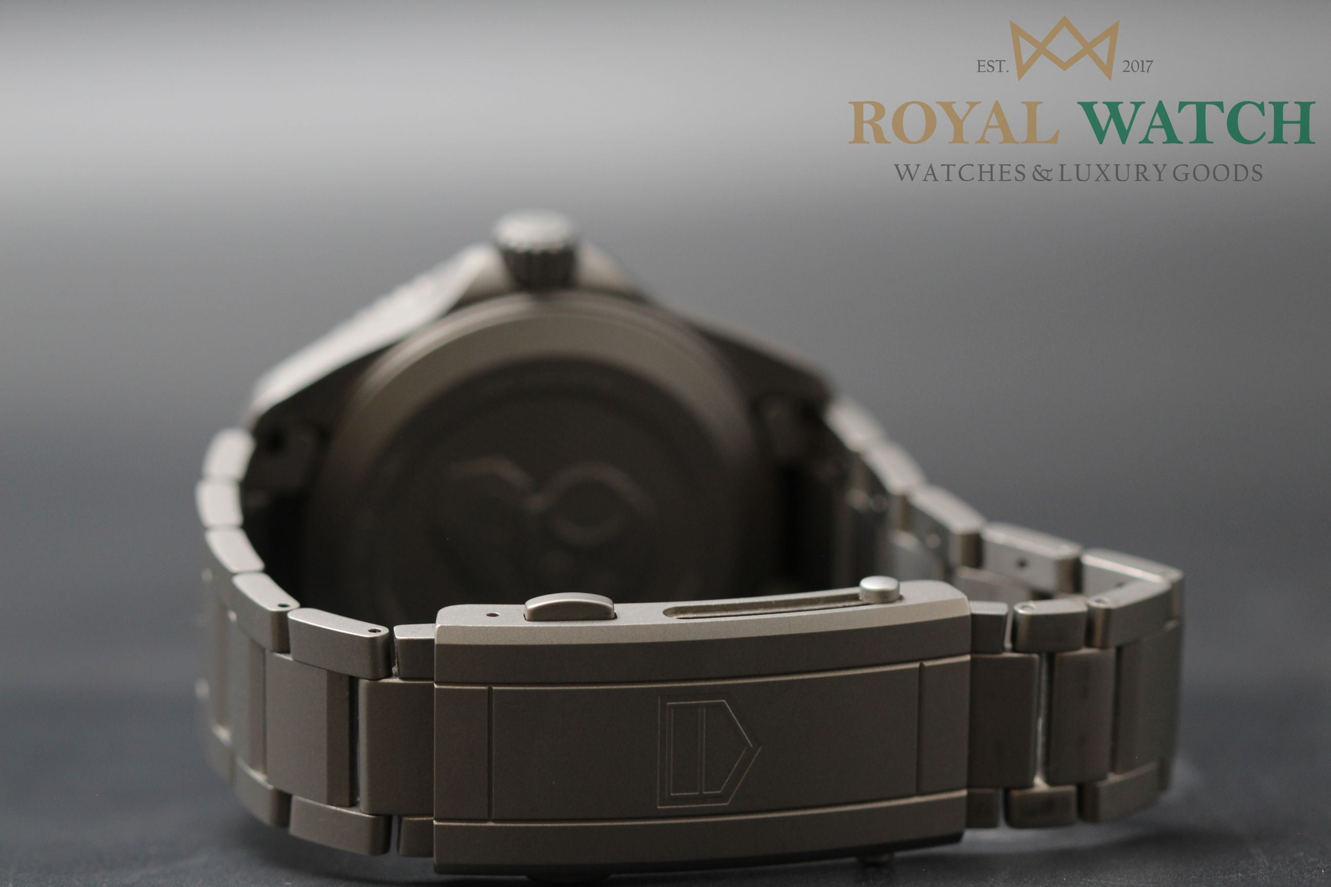 Tag Heuer Aquaracer Professional 300 - WBP208B.BF0631 (Pre-Owned)