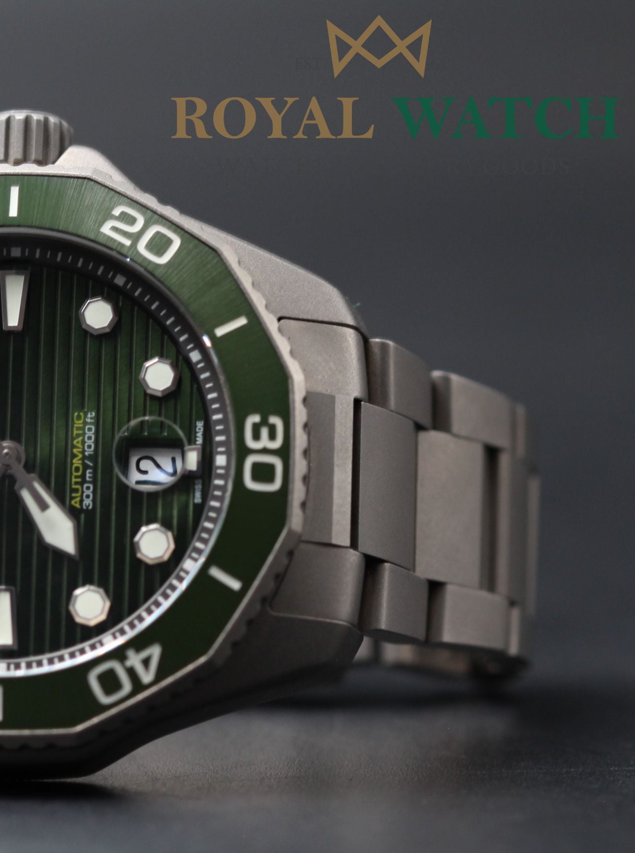 Tag Heuer Aquaracer Professional 300 - WBP208B.BF0631 (Pre-Owned)