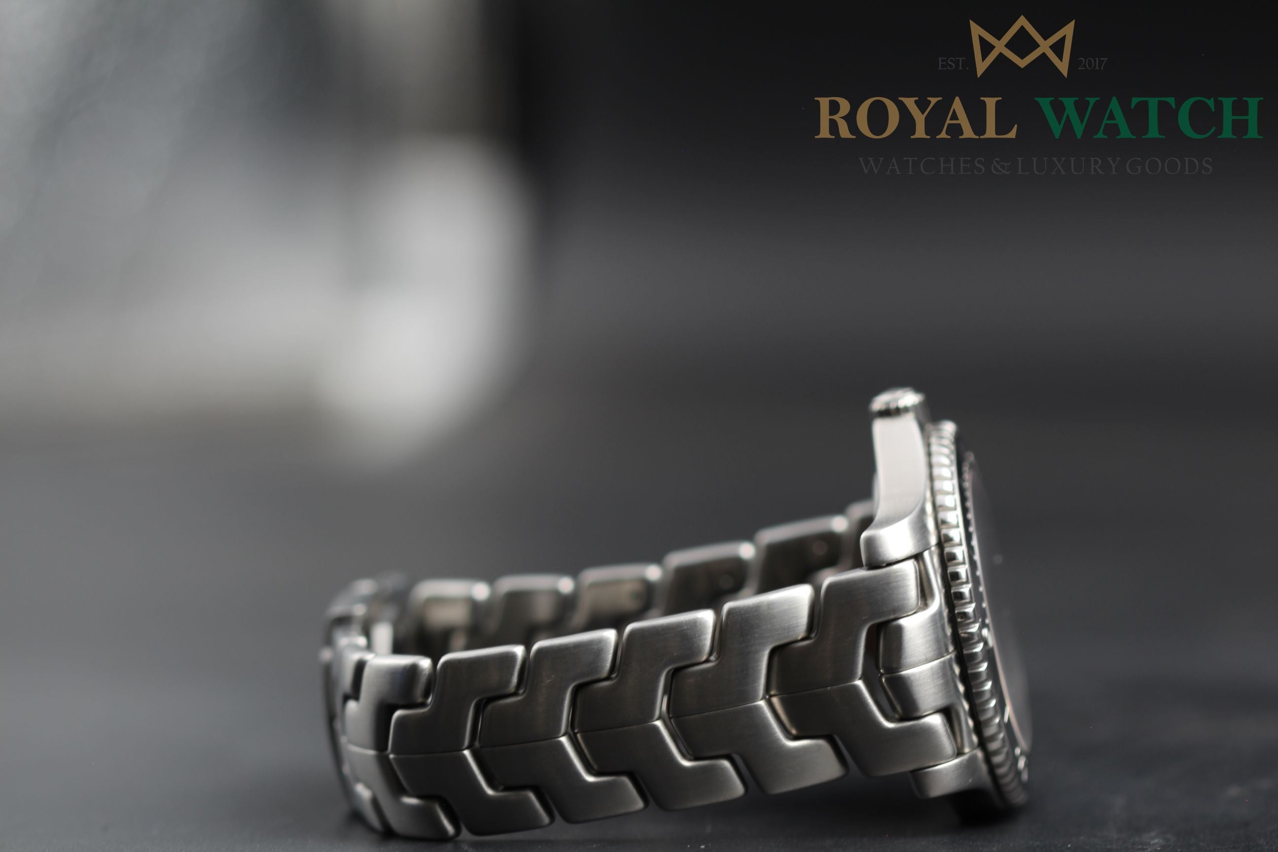 Tag Heuer Link Quartz 39mm - WJ1111.BA0570 (Pre-Owned)