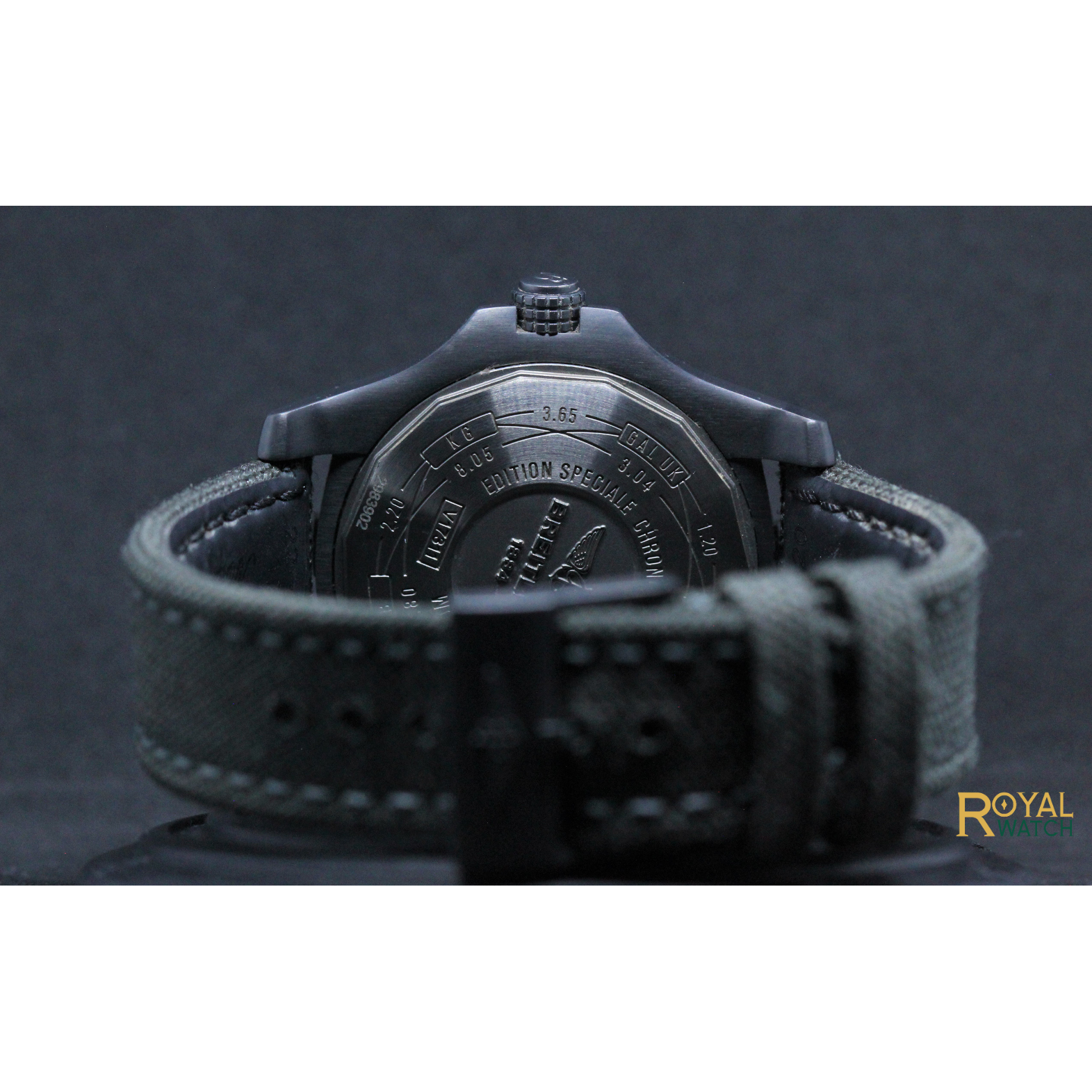 Breitling Avenger Blackbird (Pre-Owned)