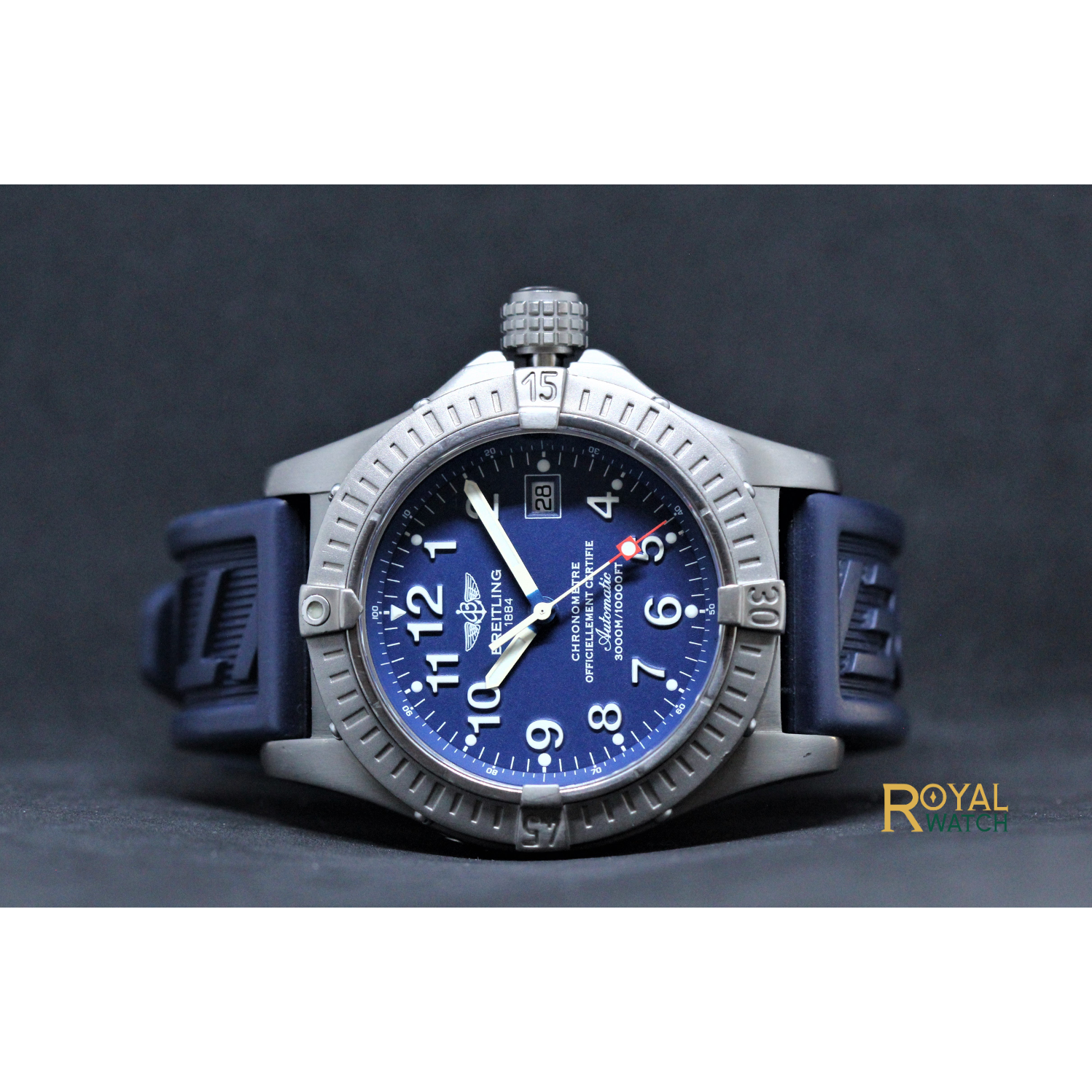 Breitling Avenger Seawolf Titanium (Pre-Owned)