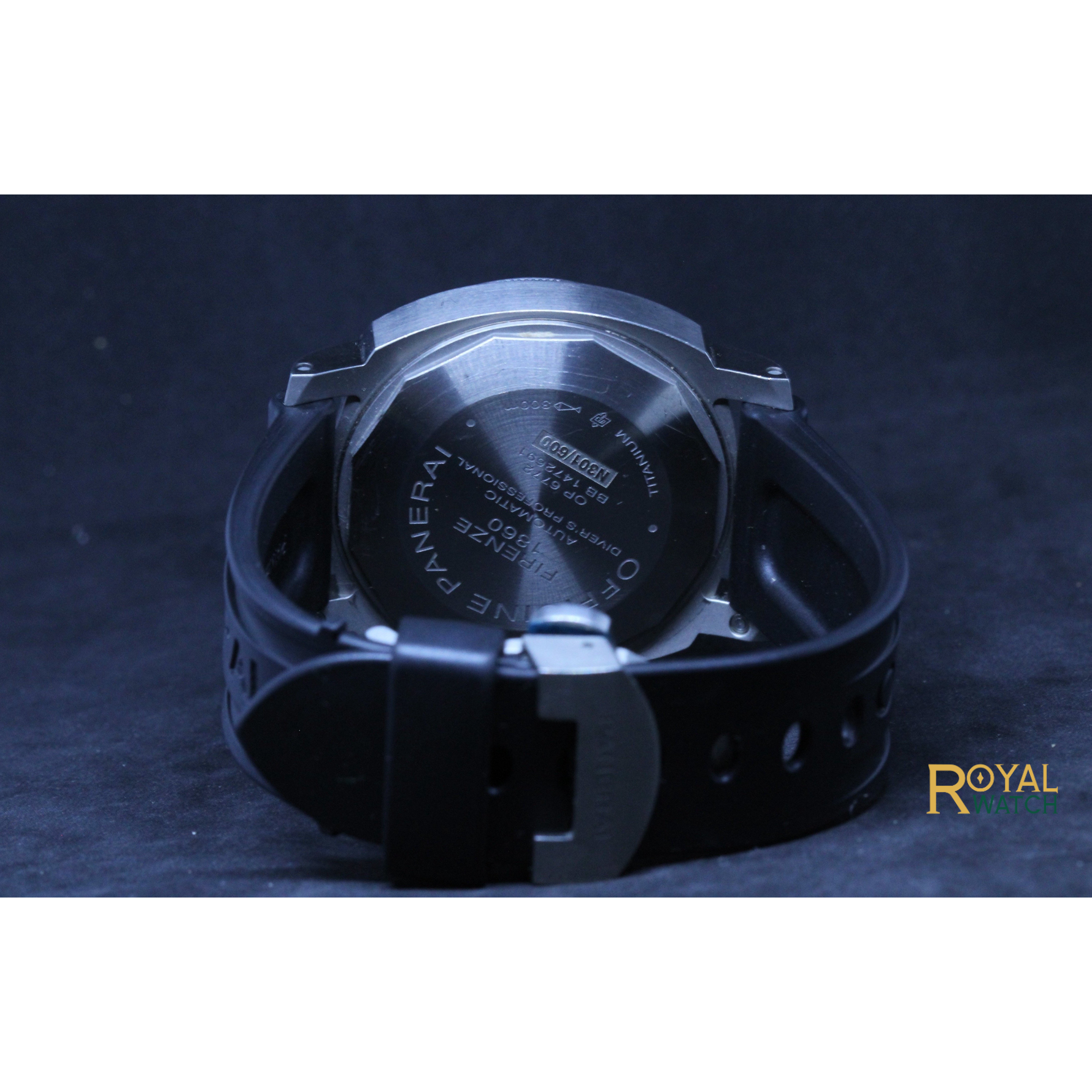 Panerai Luminor Submersible 44 (Pre-Owned)