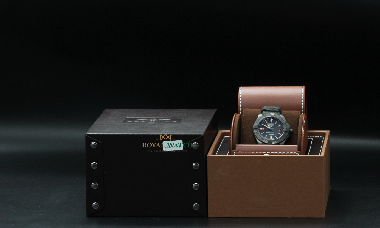 Breitling Avenger Blackbird 44 (Pre-Owned)