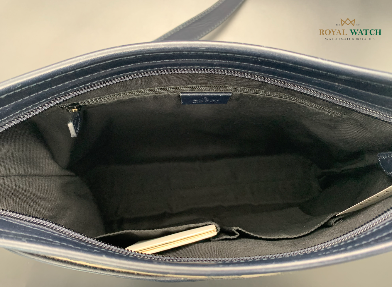 Gucci GG Canvas Shoulder Bag Navy Blue (Pre-Owned)