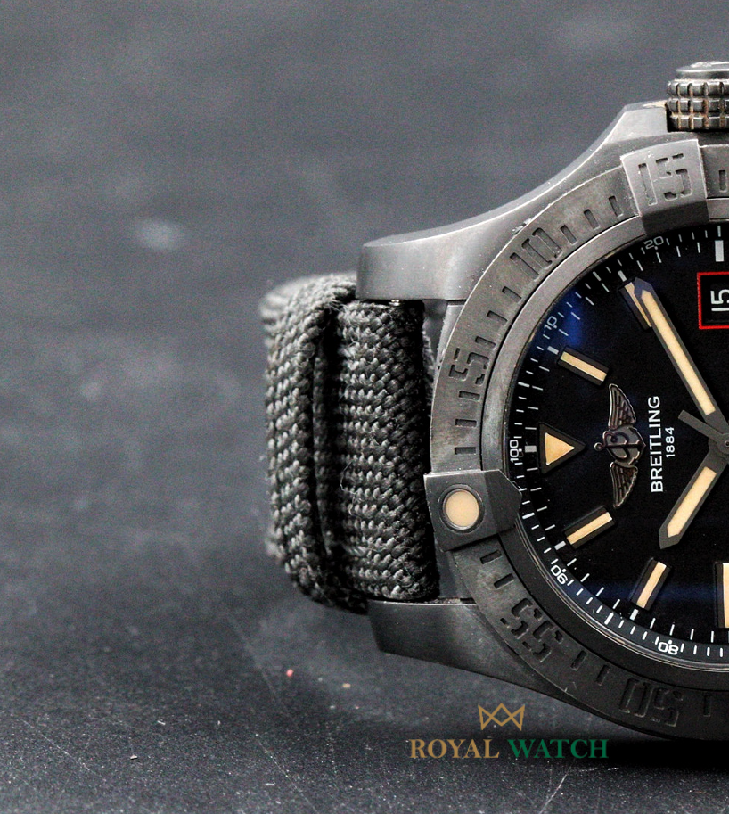 Breitling Avenger Blackbird 44 (Pre-Owned)