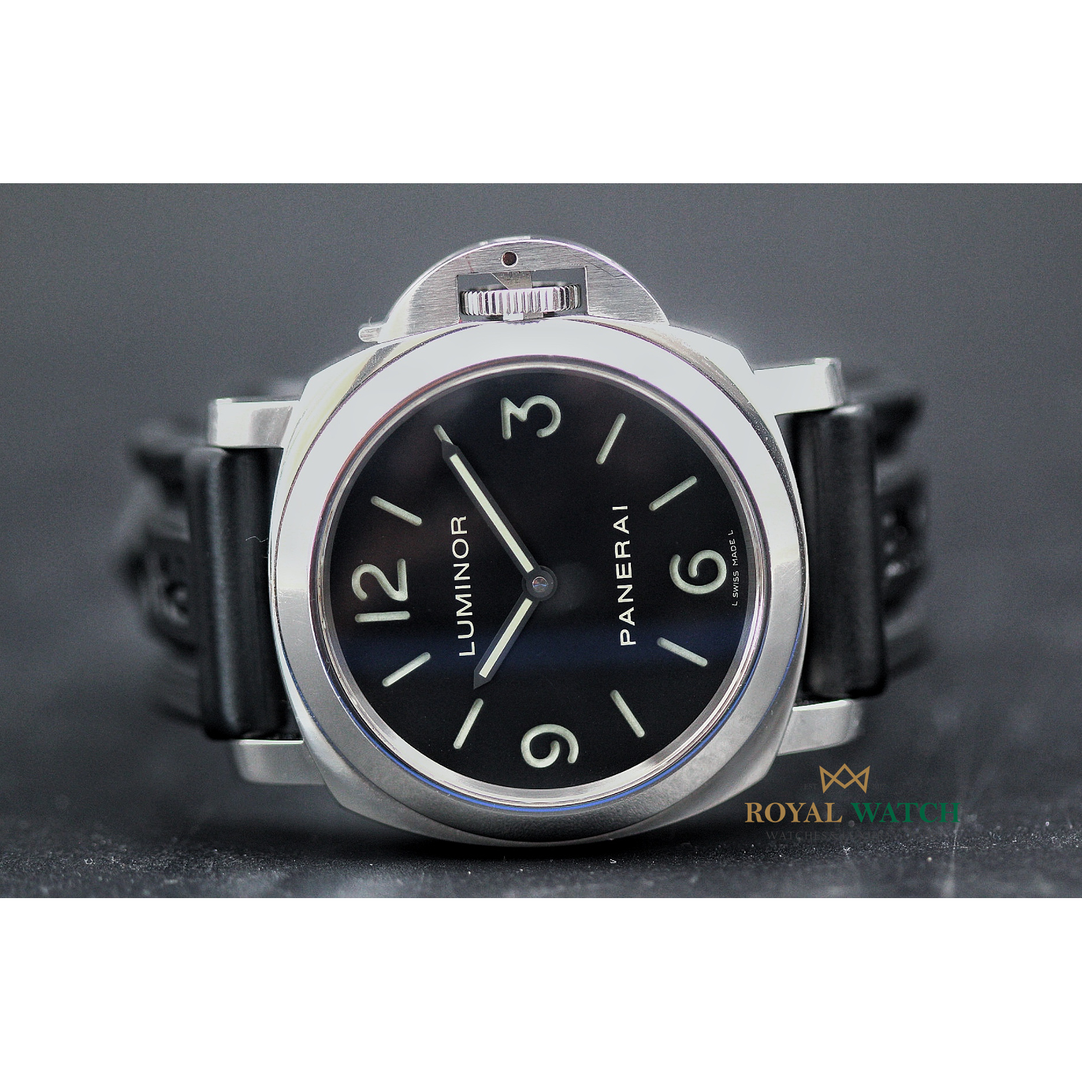 Panerai Luminor Base Manual Wind (Pre-Owned)
