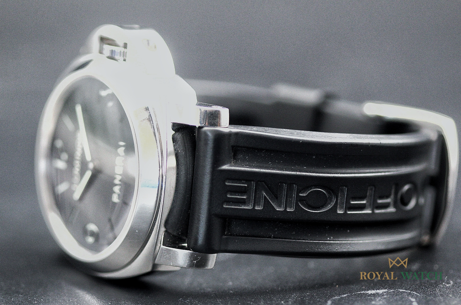 Panerai Luminor Base Manual Wind (Pre-Owned)