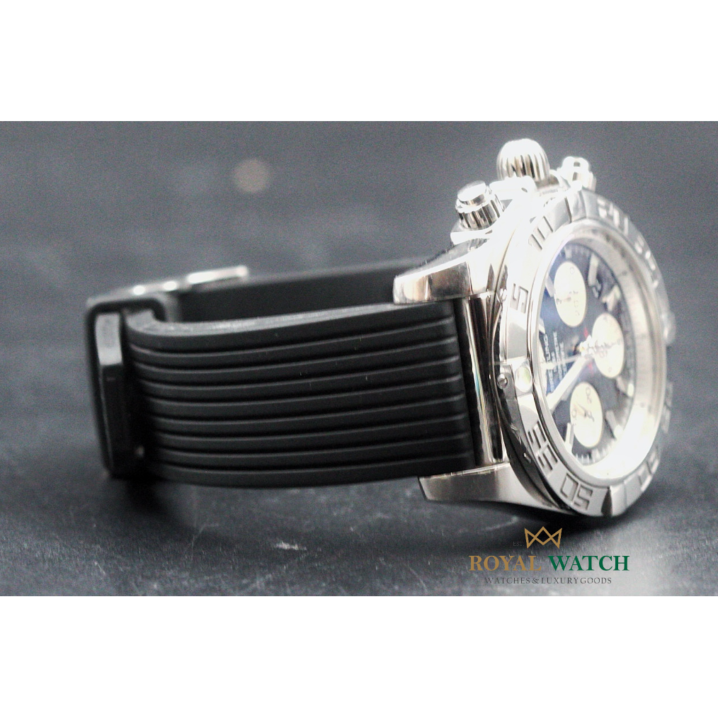 Breitling Chronomat 44 (Pre-Owned)