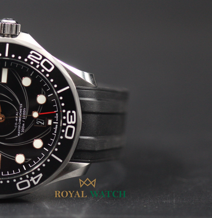 Omega Seamaster Diver 300m James Bond Limited Edition (Pre-Owned)
