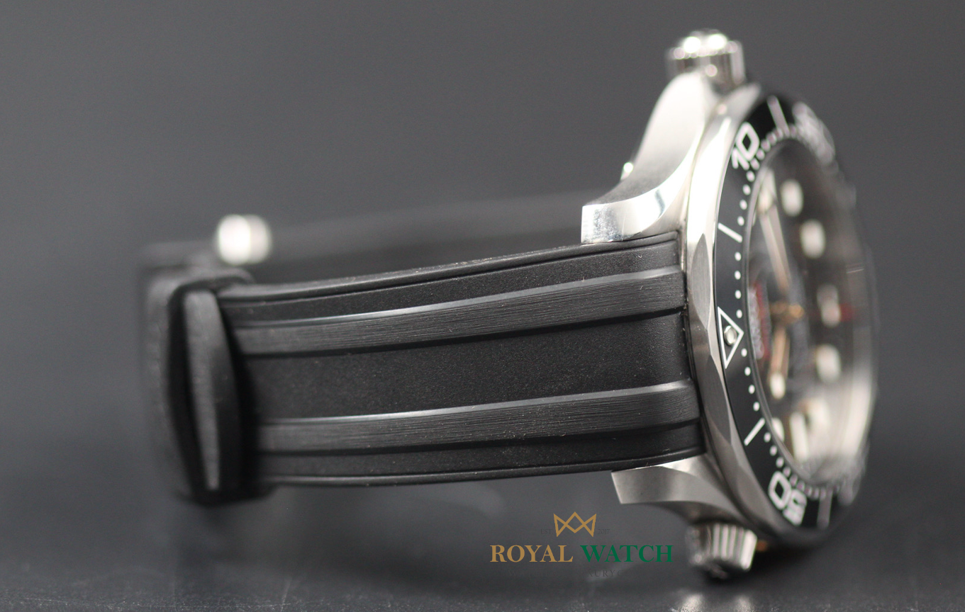 Omega Seamaster Diver 300m James Bond Limited Edition (Pre-Owned)