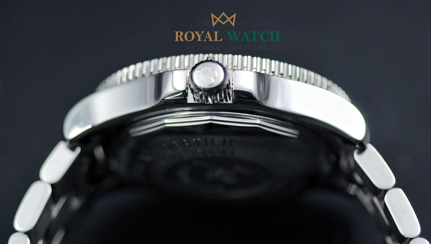 Breitling Superocean II 42 (Pre-Owned)