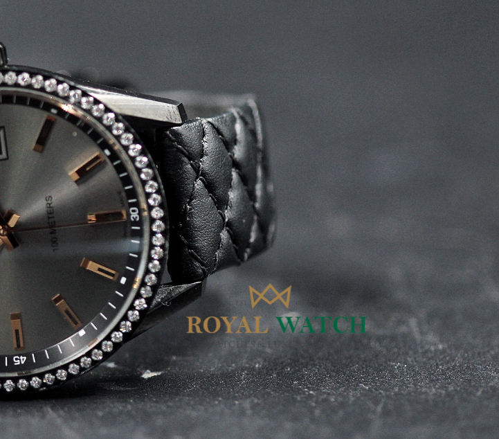 Tag Heuer Carrera Quartz Woman (Pre-Owned)