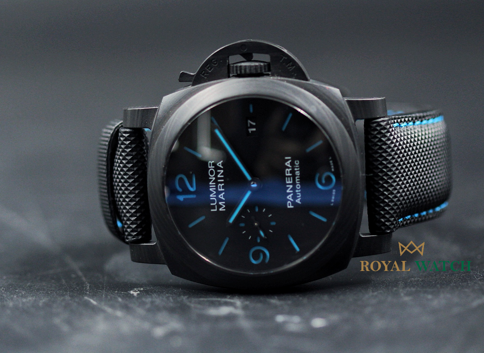 Panerai Luminor Marina Carbotech™ (Pre-Owned)