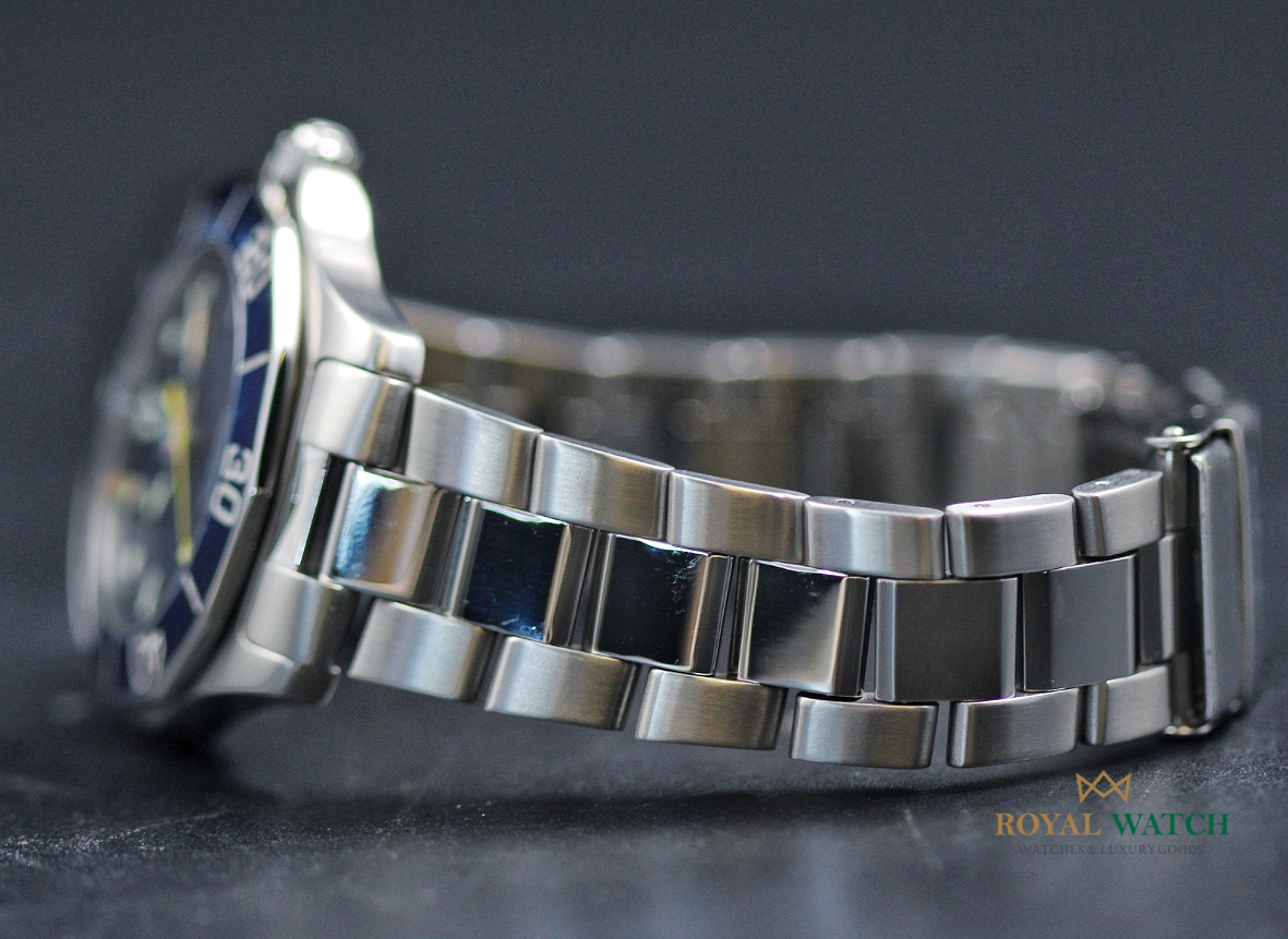 Tag Heuer Aquaracer Quartz (Pre-Owned)