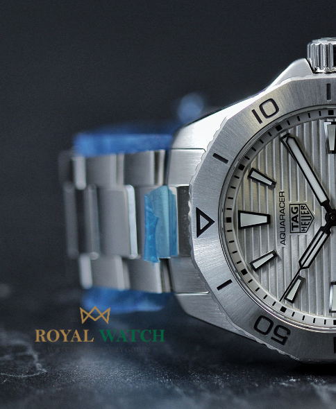 Tag Heuer Aquaracer Professional 200 - WBP1111.BA0627 (New)