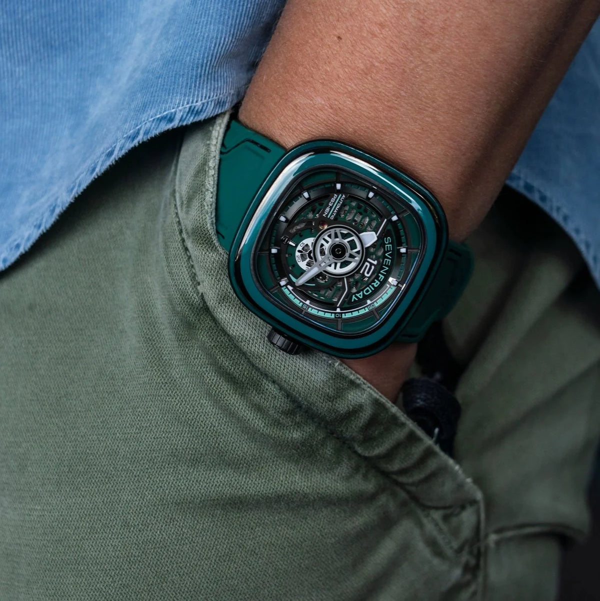 SEVENFRIDAY PS3/05 AKA "CCG"- (New)