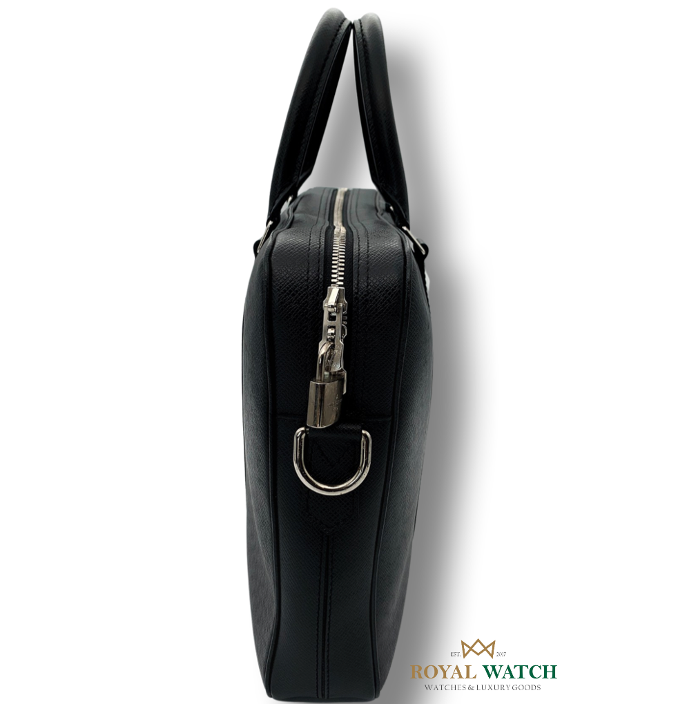Louis Vuitton Porte-Documents Voyage PM Taiga Leather (Pre-Owned)
