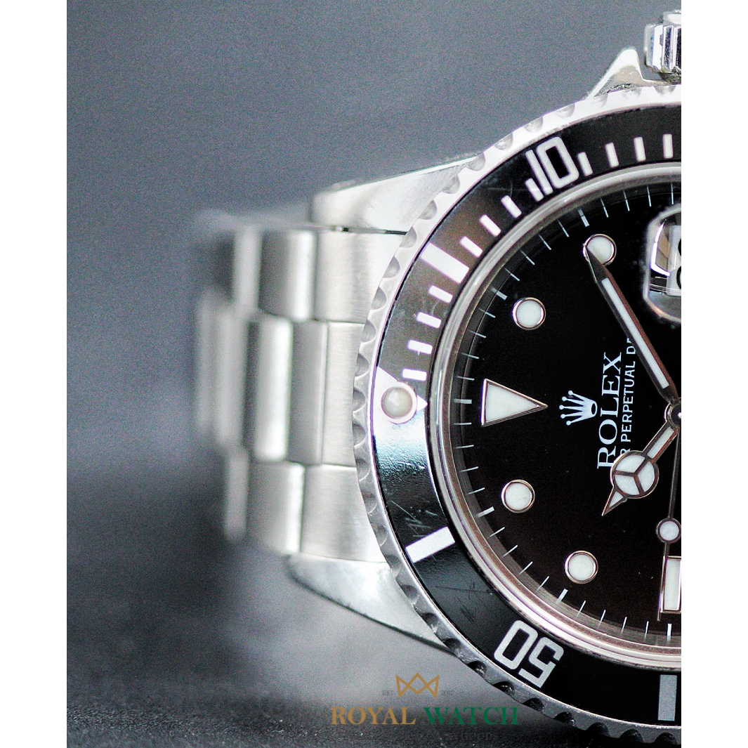 Rolex Submariner Date 16800 (Pre-Owned)