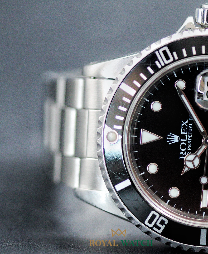 Rolex Submariner Date 16800 (Pre-Owned)