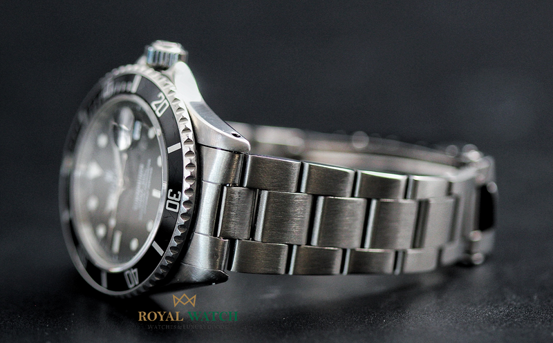 Rolex Submariner Date 16800 (Pre-Owned)