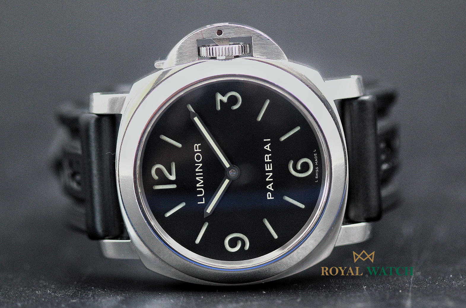 Panerai Luminor Base Manual Wind (Pre-Owned)