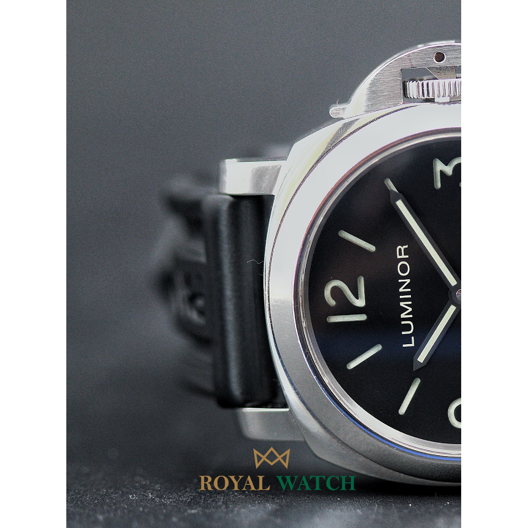 Panerai Luminor Base Manual Wind (Pre-Owned)