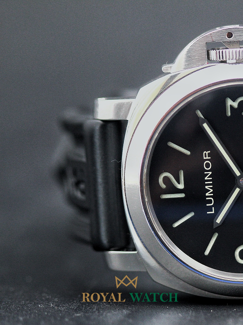 Panerai Luminor Base Manual Wind (Pre-Owned)