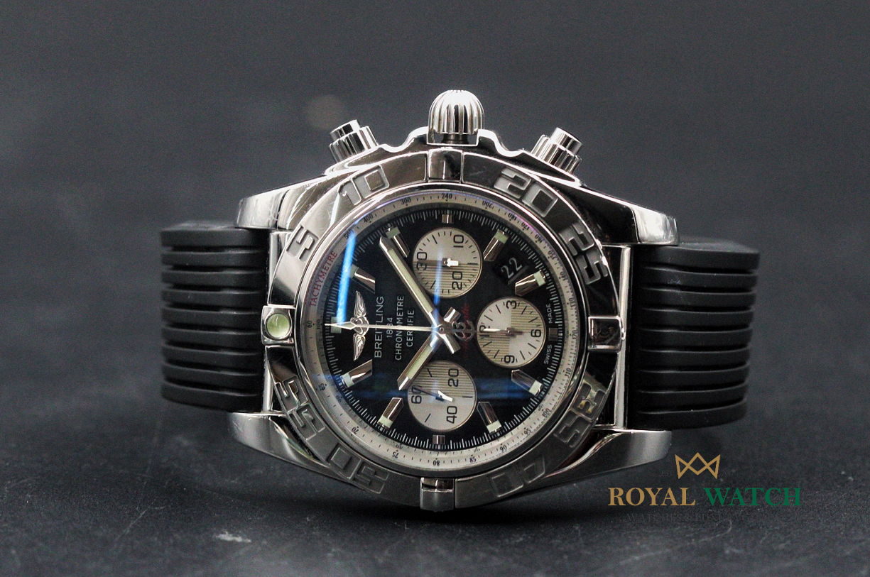 Breitling Chronomat 44 (Pre-Owned)