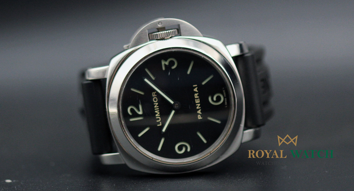 Panerai Luminor Base Manual Wind (Pre-Owned)