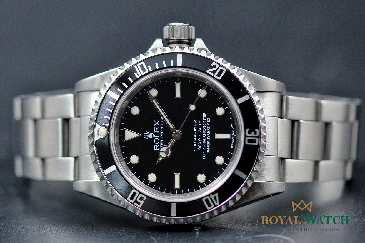 Rolex Submariner 14060M (Pre-Owned)