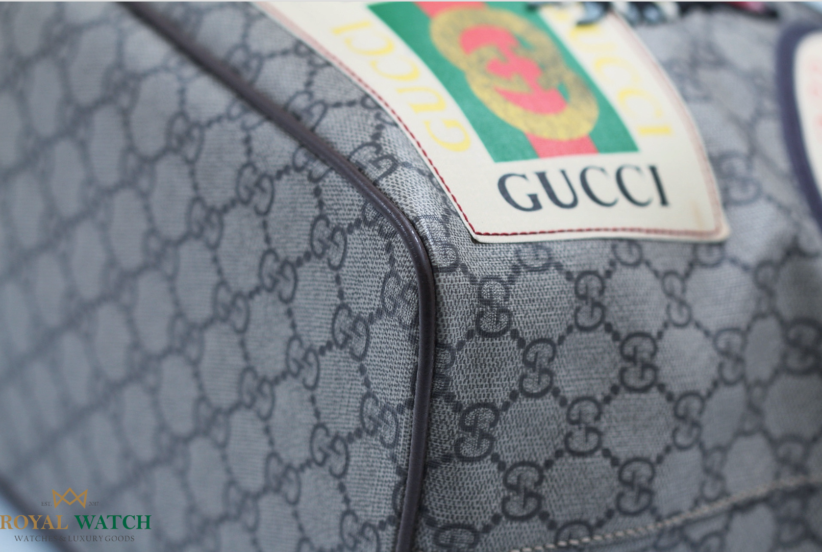 GUCCI GG Supreme Tote Bag (Pre-Owned)