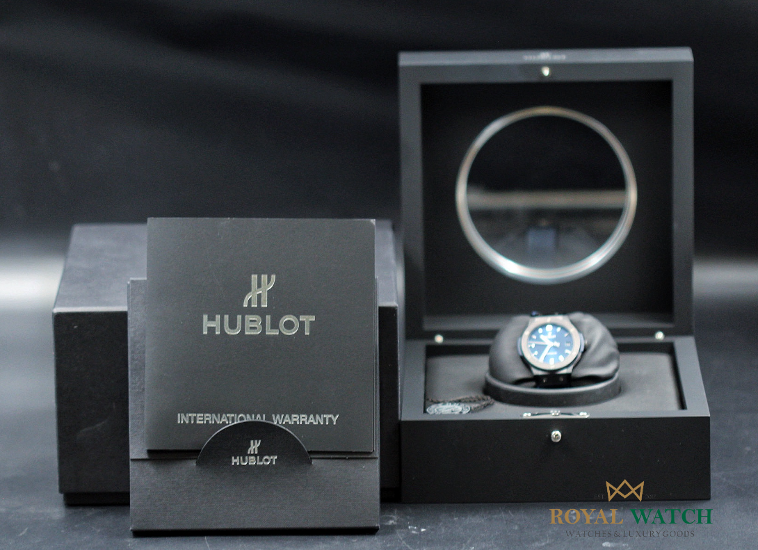 Hublot Classic Fusion Ceramic Blue 38mm (Pre-Owned)